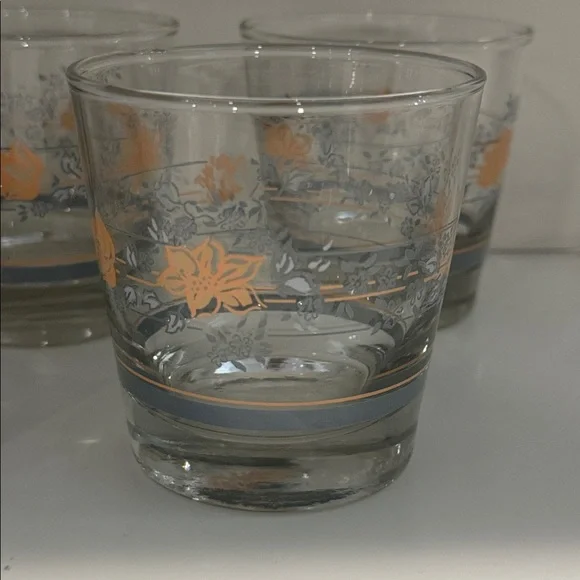 VINTAGE Corelle Apricot Grove 8 oz Juice Glasses Set of 4 - Picture 2 of 2